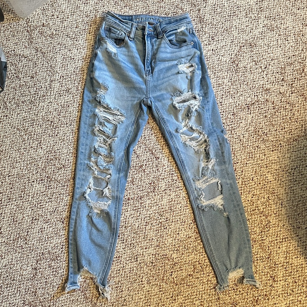 American Eagle Outfitters Light Blue Distressed Skinny Jeans